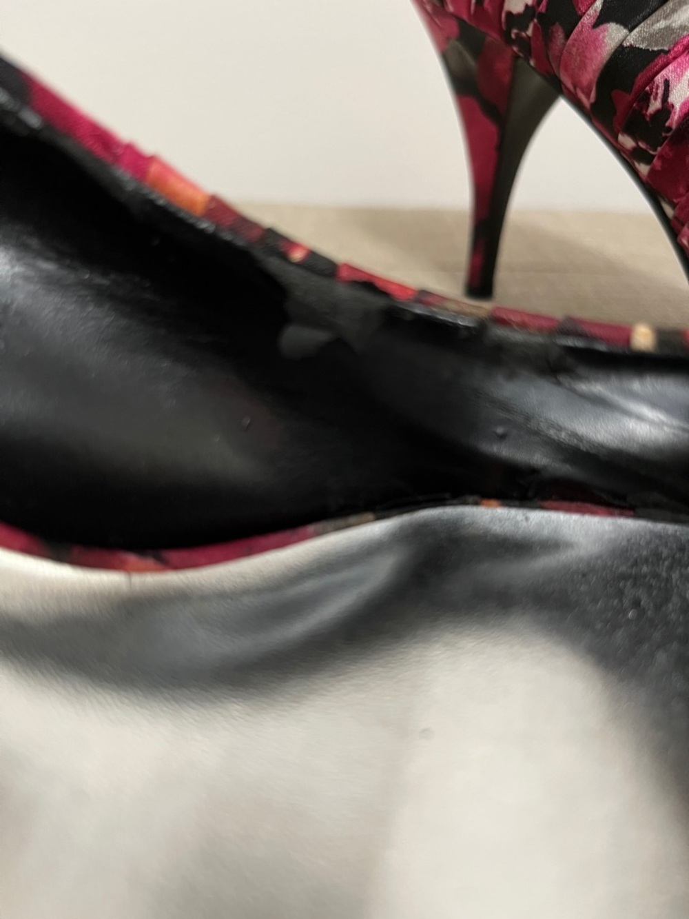 White House Black Market Fuchsia Floral Peep-Toe Heels - Picture 8 of 8